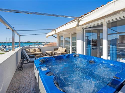 Objekt Nr.: 133-CDV988