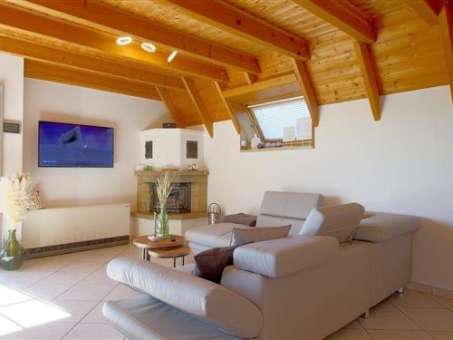 Objekt Nr.: 540-308527-221212