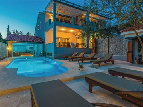 Objekt Nr.: 133-CDZ790