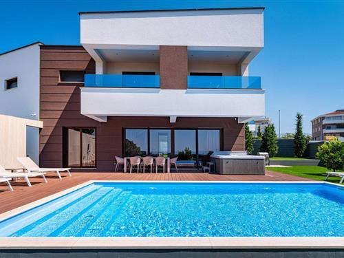 Objekt Nr.: 133-CKP988