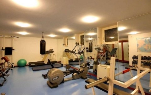 Image 4